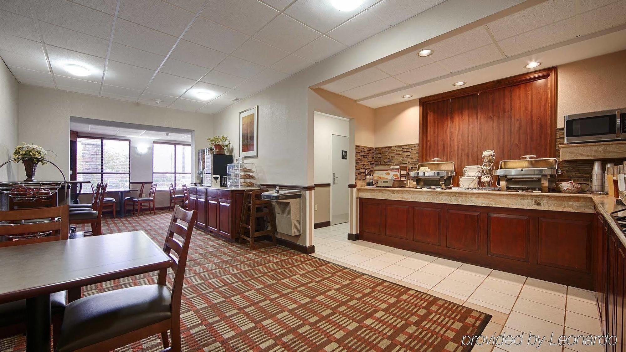 Hotel Baymont By Wyndham Ohio 3*